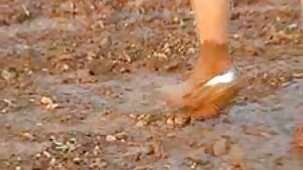 Les vieux pets de la retraite se sont permis de draguer une jeune pute sexx vierge