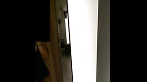 Belle Natasha danse strip-tease porn femme vierge