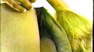 Gémir et avoir jeune fille vierge xxx un orgasme