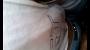 Ma belle-mère m'a surpris film porno vierge en train de me branler