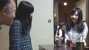 Eva Lovia aime le sexe brutal avec film porno vierge de grosses bites