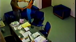 L'amour sur le rebord de film porno une fille vierge la fenêtre avec cunnilingus