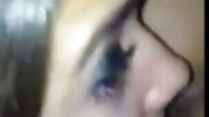 Aime la grosse bite xxx vierge en levrette