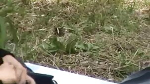 Son demi-frère a fait semblant film porno des filles vierges d'être son petit ami et éjacule effrontément en elle