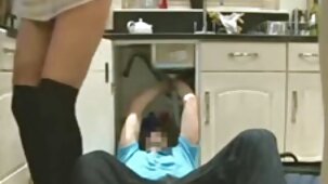 Plantureuse jolie fille au gros film porno femme vierge cul se fait baiser