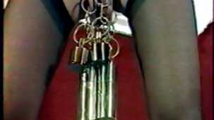 Maîtresse assise sur le visage et étouffant la chatte video xxx vierge