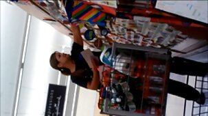 Belle-mère coincée et baisée video porno fille vierge et creampie