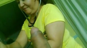 Éjacule en film x fille vierge moi deux fois sans s'arrêter