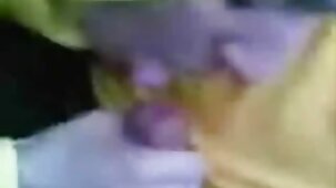 Shameless devant son xxx jeune fille vierge petit ami l'a donné à un ami pour des dettes